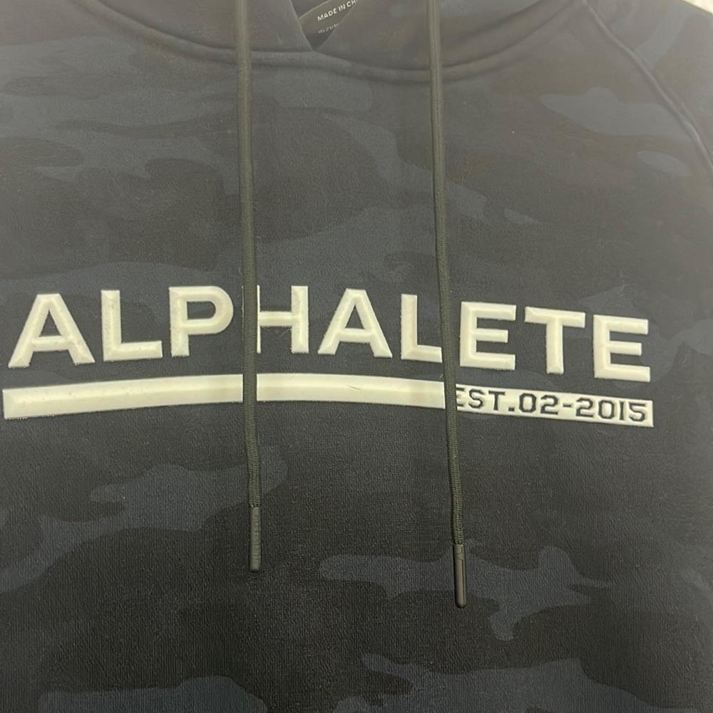 Alphalete camo hoodie